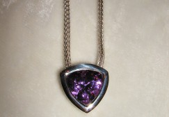 amethyst-pendant
