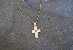 cross-moonstone